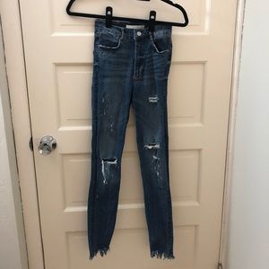 Zara Distressed Blue Jeans, size 0